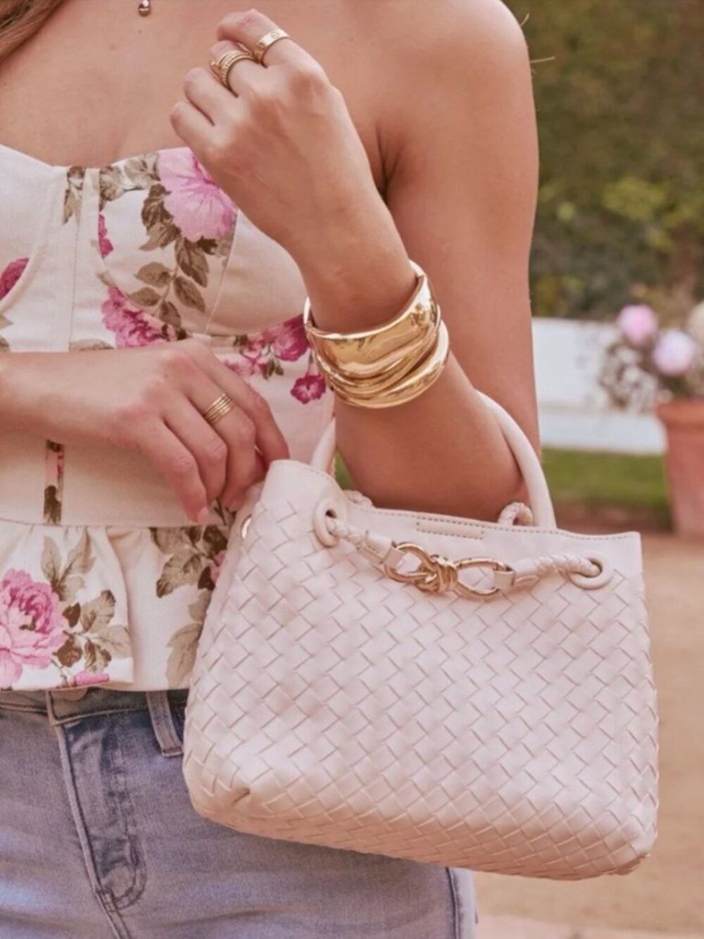 Vita Woven Bow Detail Crossbody Bag | Vici